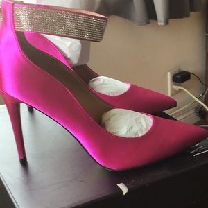 INC kaylynn pump fuchsia rhinestone strap 7.5 new
